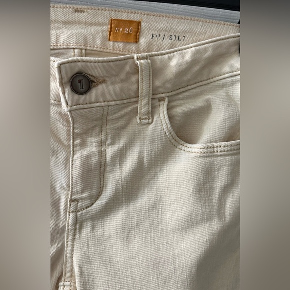 Pilcro and the Letterpress Anthropologie  “Skinny” Jeans – Eggshell/Cream - Picture 4 of 12
